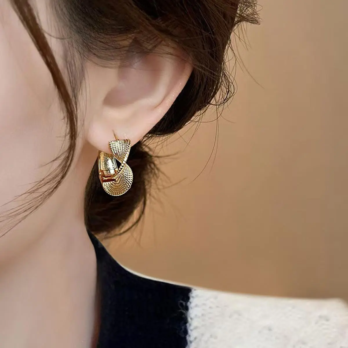 Fashion Retro Style Pattern Earrings, Versatile Flower Earrings For Women