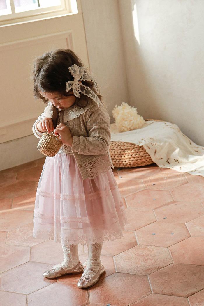 Product Introduction of Korean style girls' baby and infant lace air conditioning shirt ins casual sun protection clothing cardigan coat all-matching cardigan 13