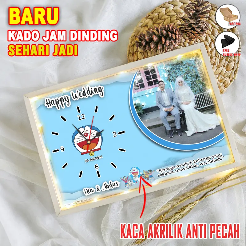 KADO PERNIKAHAN II JAM DINDING CUSTOM II KADO WEDDING ULANG TAHUN WISUDA GRADUATION KADO VALENTIN Frame Kayu Lampu 2