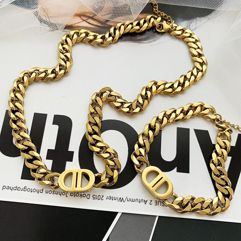 Product Introduction of Gold Thick Straps Pairs Letter D Necklace Hip Hop Cool Short Clavicle Chain All-Match Men's and Women's Same Bracelet Earrings Necklace Cuban Necklace 0