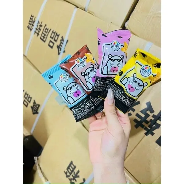 Bánh Gấu Ăn Vặt, Nhân Xu Kem 4 Vị, Nho  (Gói Lẻ 1 Gói ) Socola,bánh Food Snack (TRÊN BAO BÌ CÓ GHI NGÀY SẢN XUẤT/BÁNH CÓ HẠN SỬ DỤNG LÀ 10 THÁNG GHI Ở MẶT SAU BAO BÌ ) KHÁCH ĐỪNG NHẦM LÀ NGÀY HÊT HẠN Ạ ( Về Sll) 5