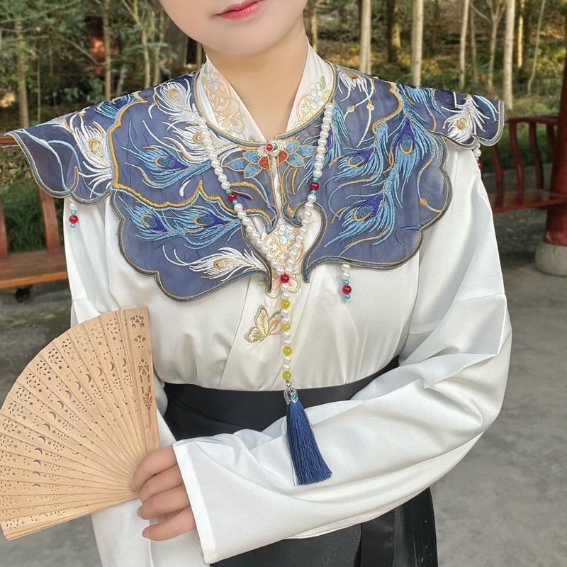 Product Introduction of Khăn Choàng Hanfu, Yunjian, Khăn Choàng Áo Choàng Poncho, Phong Cách Tòa Án, Có Ren, Thích Hợp Cho Lễ Tốt Nghiệp, Ảnh Và Quần Áo Học Sinh, Phong Cách Trung Quốc Mới, Dễ Phối Đồ, Phong Cách Cổ Xưa, Thêu, Cổ Áo Có Thể Tháo Rời 2
