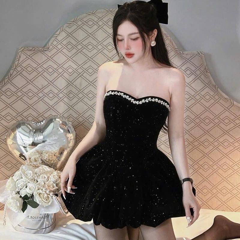 Đầm cúp bí nhung đính đá viền đá cúp đầm ống xoè dưới 60kg có giãn lưng màu đỏ noel Women Nữ Dress Ong Viền Ren