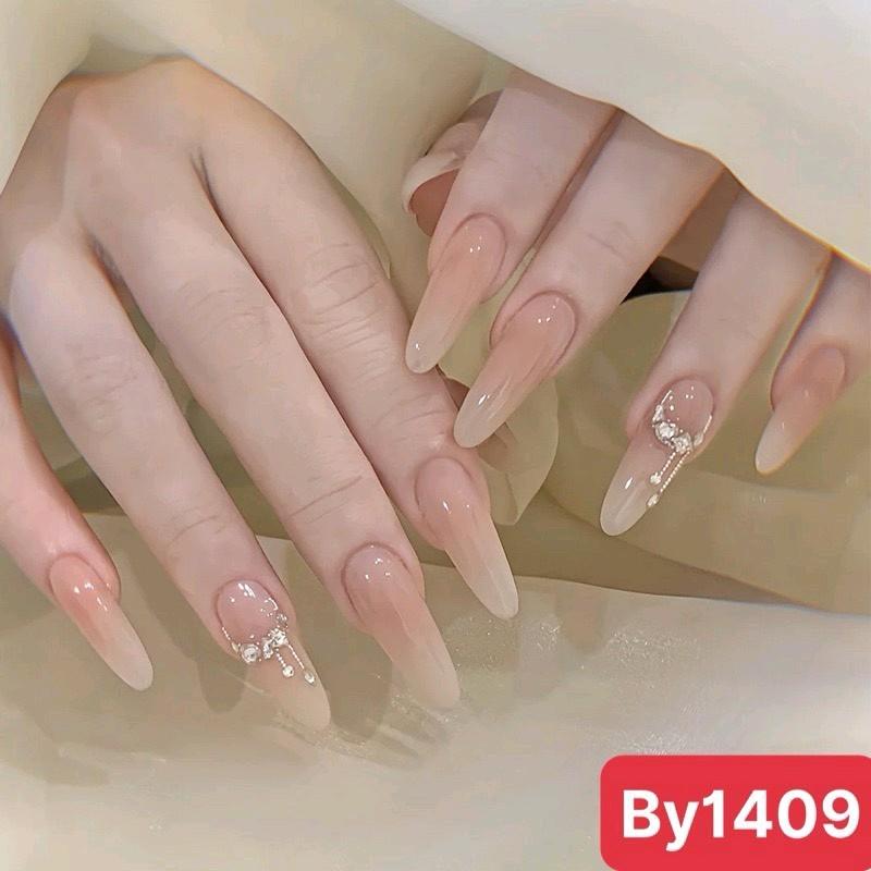 Mã B409_ Nail Box xinh đẹp bộ 24 móng tay giả dành cho Nữ + được kèm phụ kiện keo dán