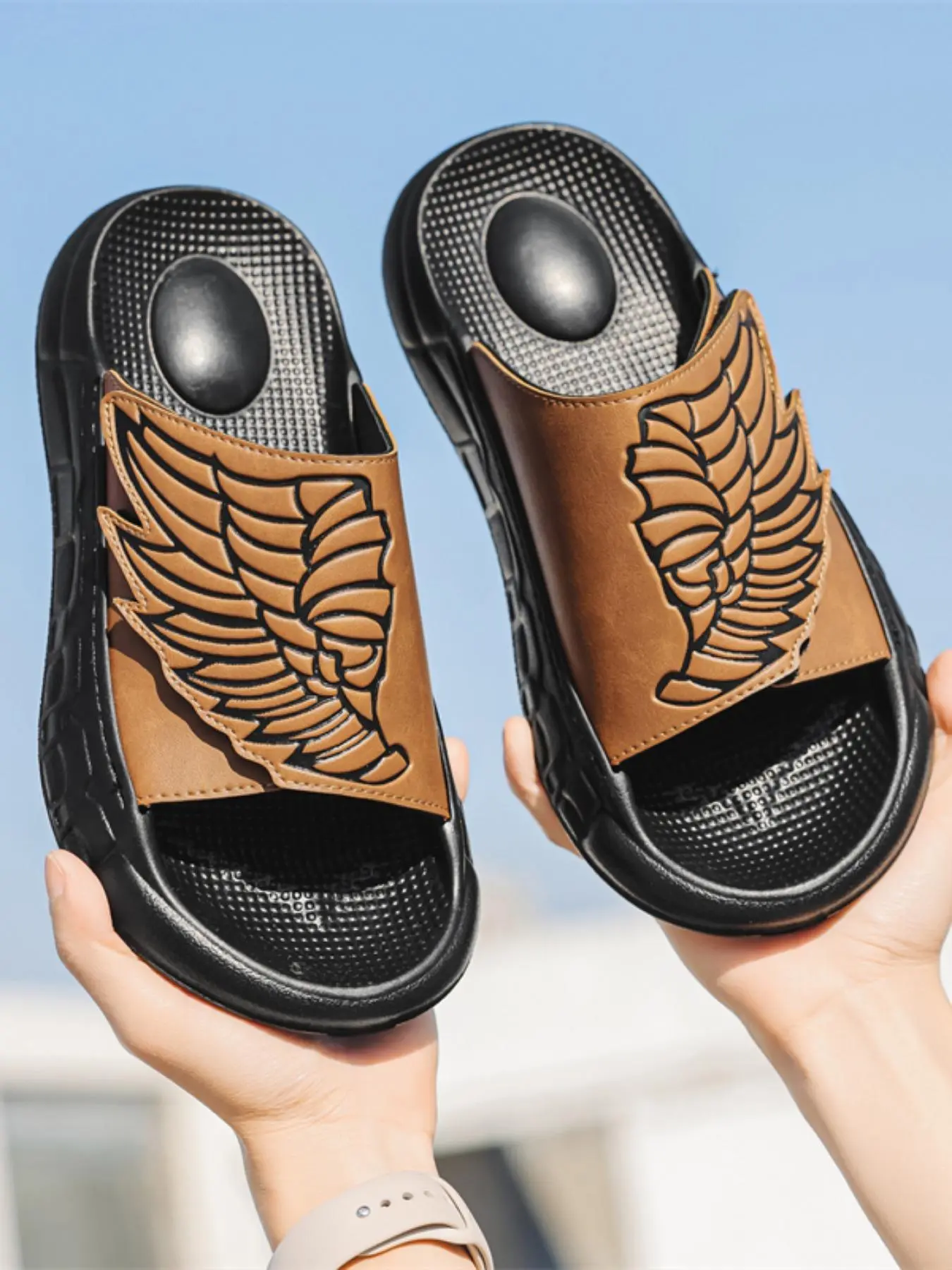 Men's Fashionable Colorblock Wing Design Slides, Casual Comfortable Breathable Non-slip Slippers for Indoor & Outdoor Wear, All-match Soft Bottom Slippers for Daily Wear, Boy