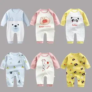 Sleepsuit bayi bermotif SNI