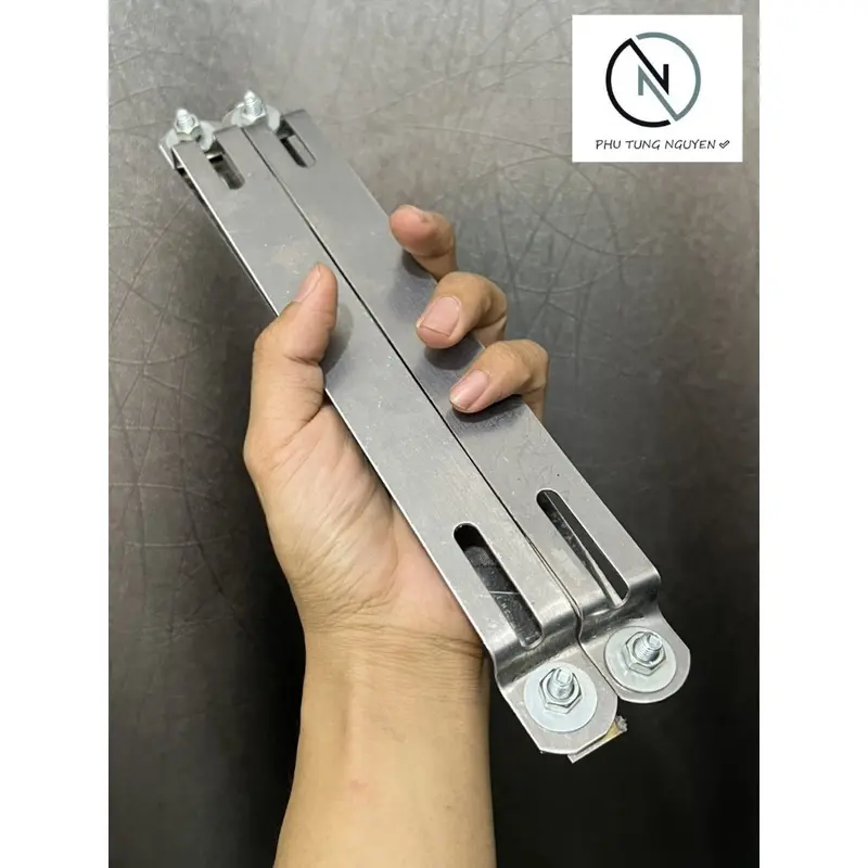 Bộ Khung biển số INOX trắng ô tô xe hơi xe tải có mica kèm viền bao inox dùng cho biển vuông kích thước 17cm x34cm 1