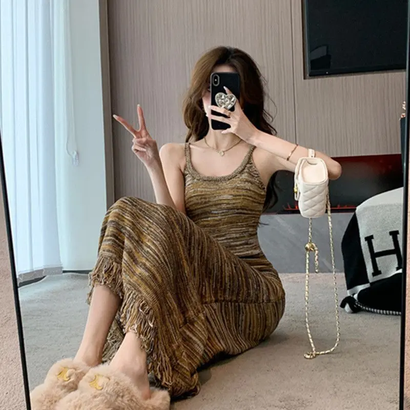 Váy Dệt Kim, Phong Cách Pháp, Dành Cho Nữ, Hàng Mới Về Mùa Thu, Thiết Kế Tua Rua Kẻ Sọc, Ôm Vừa Vặn, Bó Sát, Áo Vest, Váy Dài, Đẹp 0