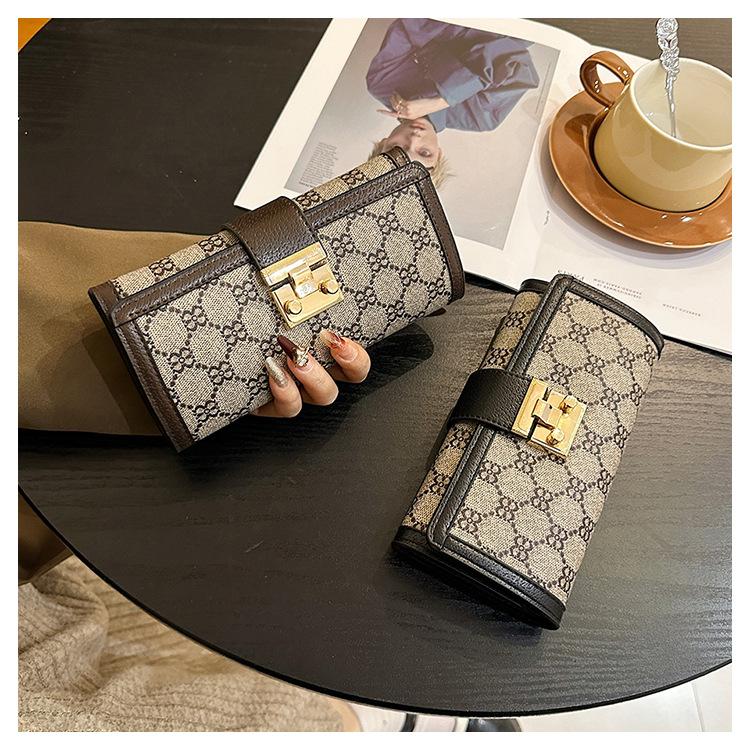 Product Introduction of Ladies' Short, High Appearance, Multi Slot, Three Fold Buckle, Hand-held Long Wallet 15