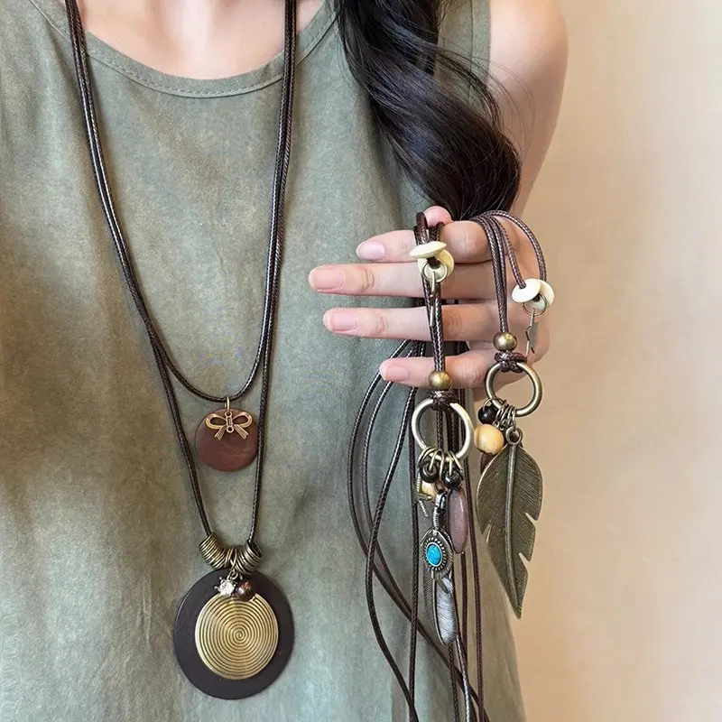 Vintage Black Rope Long Geometric pendant Necklace for Women Fashion Metal Round Irregular Necklace Jewelry Party Accessories