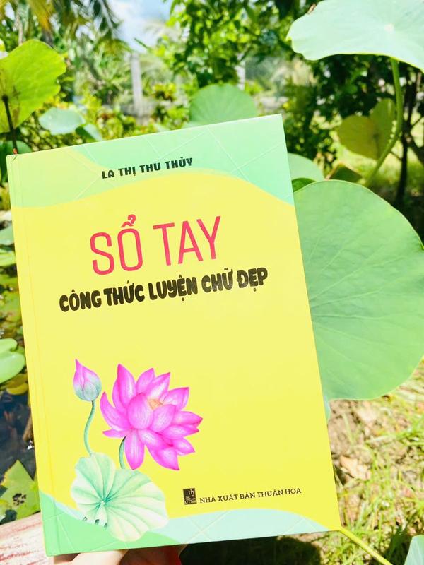 Sổ tay luyện chữ đẹp Cô Nga cho học sinh và người yêu chữ