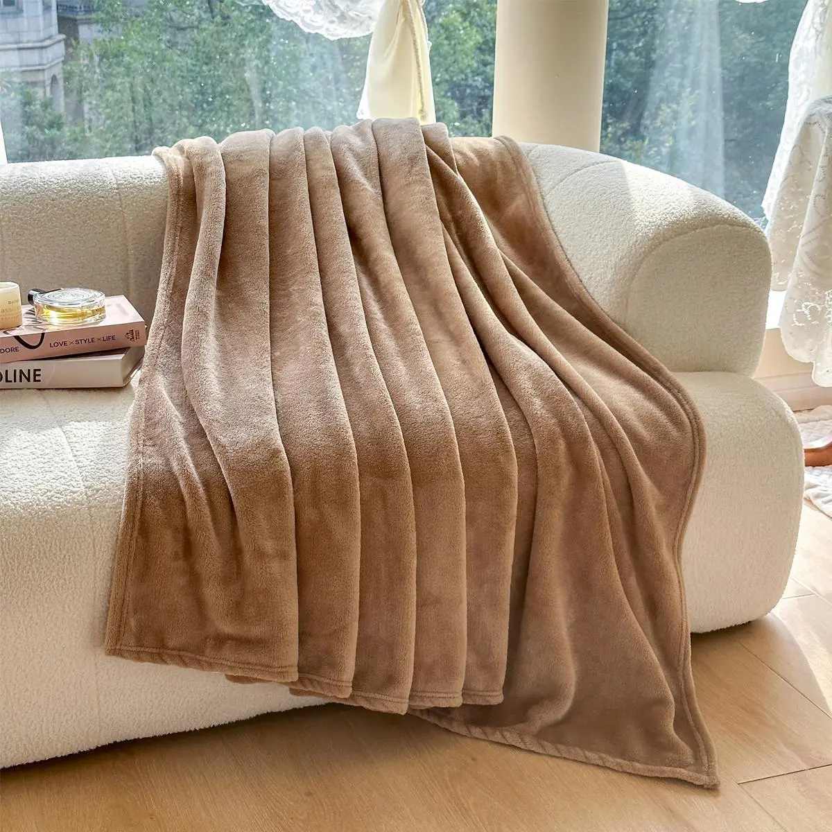 Flannel Blanket, 1 Count Minimalist Solid Color Soft Throw Blanket, Bedroom Accessories for All Seasons, Casual Blankets for Home Bed Couch Sofa Chair