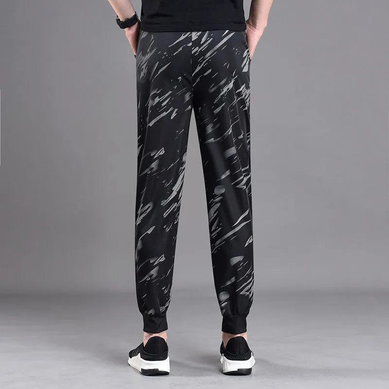 Product Introduction of Autumn Trousers Men Stretch Camouflage Pant Casual Leg Fitting Sweatpants Loose Wear-resistant Trousers 13