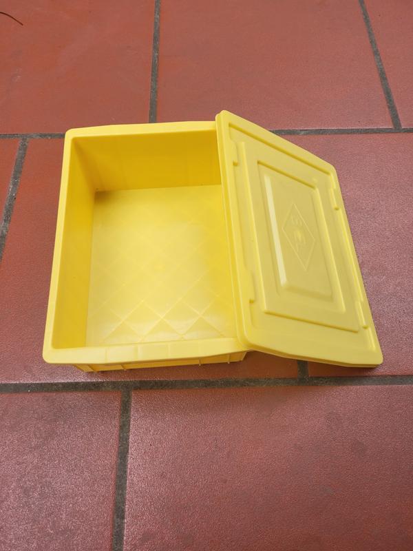 1 hộp nhựa  Khay nhựa đa năng Bie màu Vàng dài 31 cm rộng 21 cm cao 11 cm  có nắp đựng ốc vít, nuôi cá, linh kiện phụ kiện... Chống Bụi