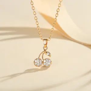 LM819 Kalung Titanium Fashion Korea Liontin Ceri Klavikula Rantai Kalung Berlian Wanita Aksesoris