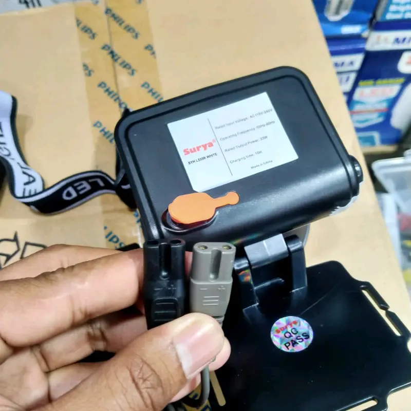 Charger senter kepala khusus Luby/Surya charger 2 lobang angka 8 Aksesoris Ponsel 0