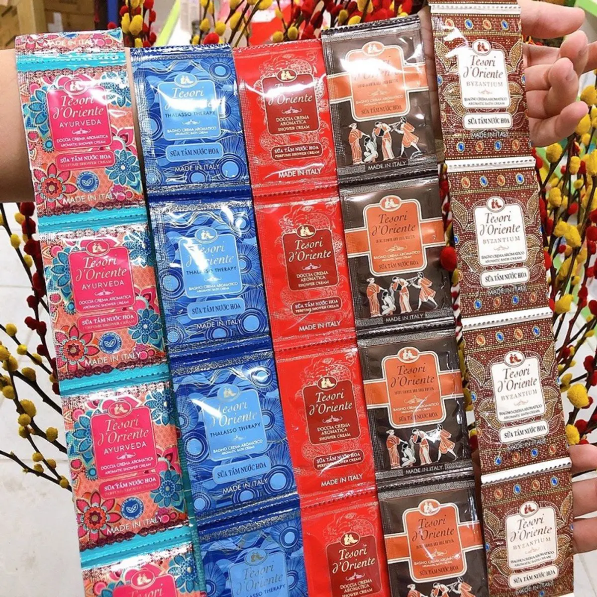 Dây Sữa Tắm Tesori d’Oriente (12 gói)