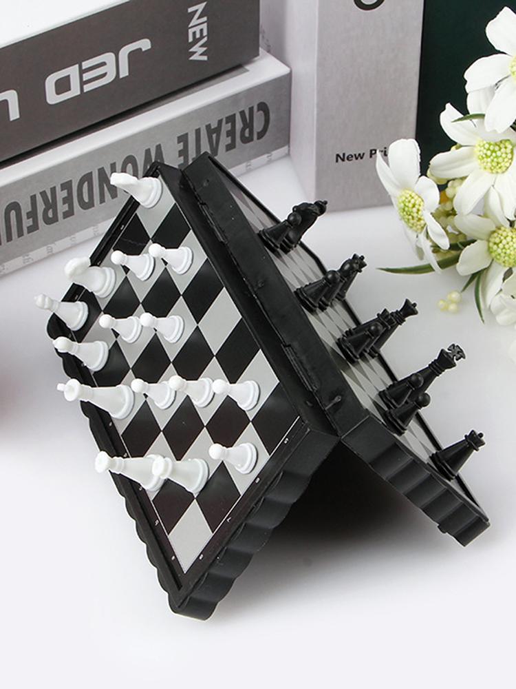 Product Introduction of Mini chess magnetic folding plastic board game portable magnet toy gift chess board set 15