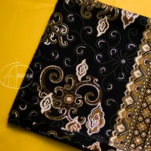 BATIK MOTIF MEGAMENDUNG CORAK EMAS WARNA HITAM ECER METERAN