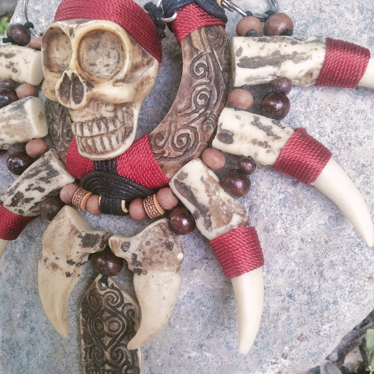 KALUNG TARING UKIR ETNIK DAYAK