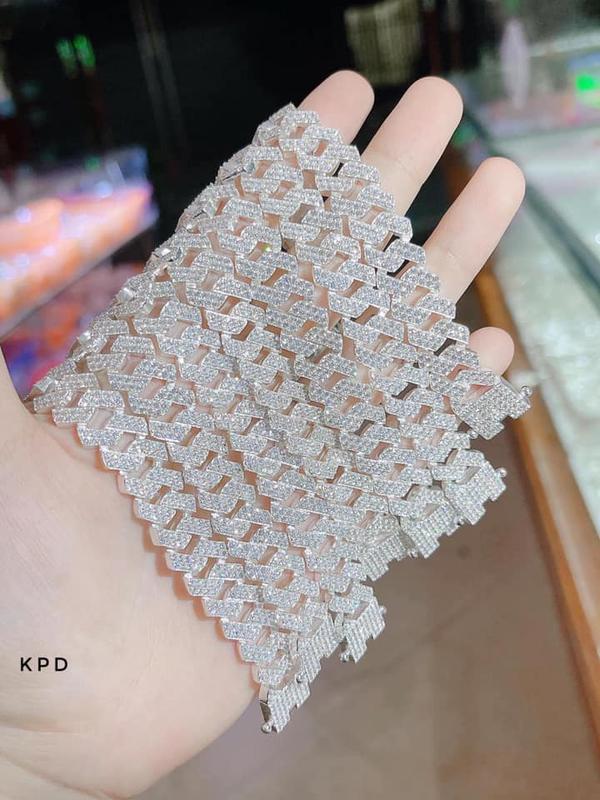 Lắc tay cuban đính đá     S950 Phụ Kiện Đinh lắc tay nam bạc  dây đồng hồ