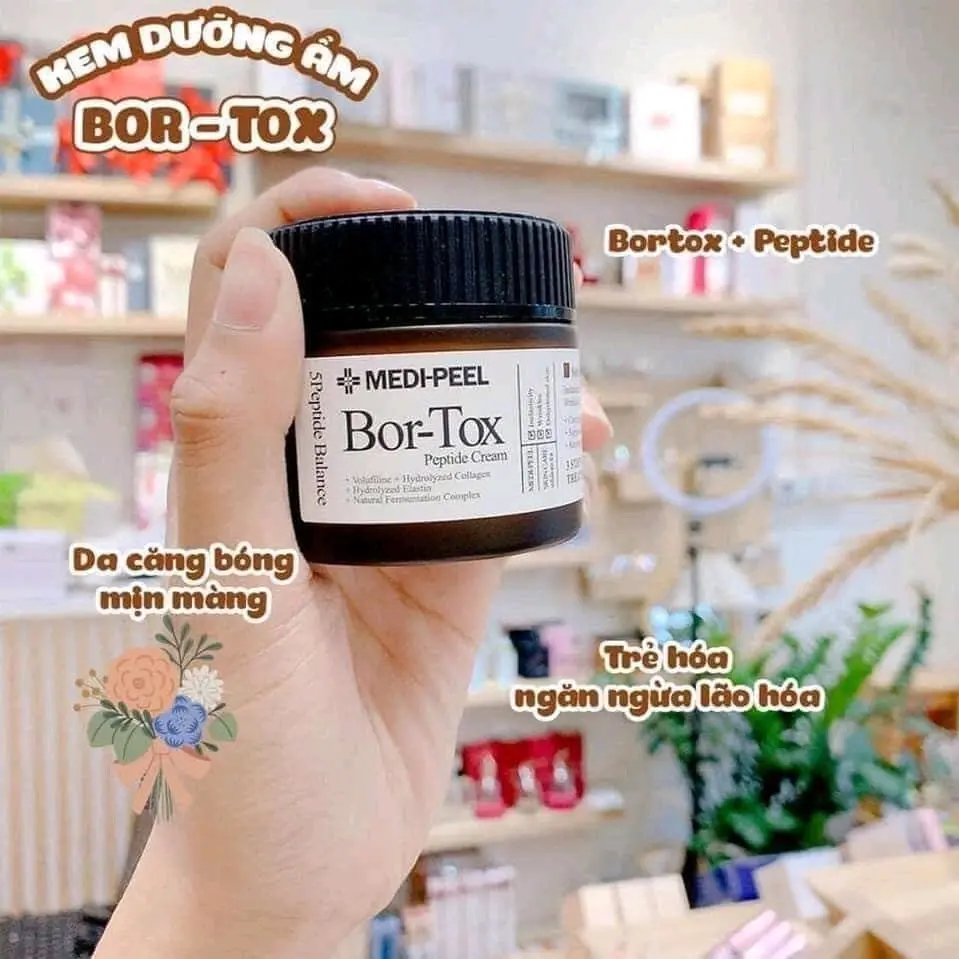 Kem Dưỡng Căng Bóng Da MEDIPEEL BORTOX PEPTIDE CREAM