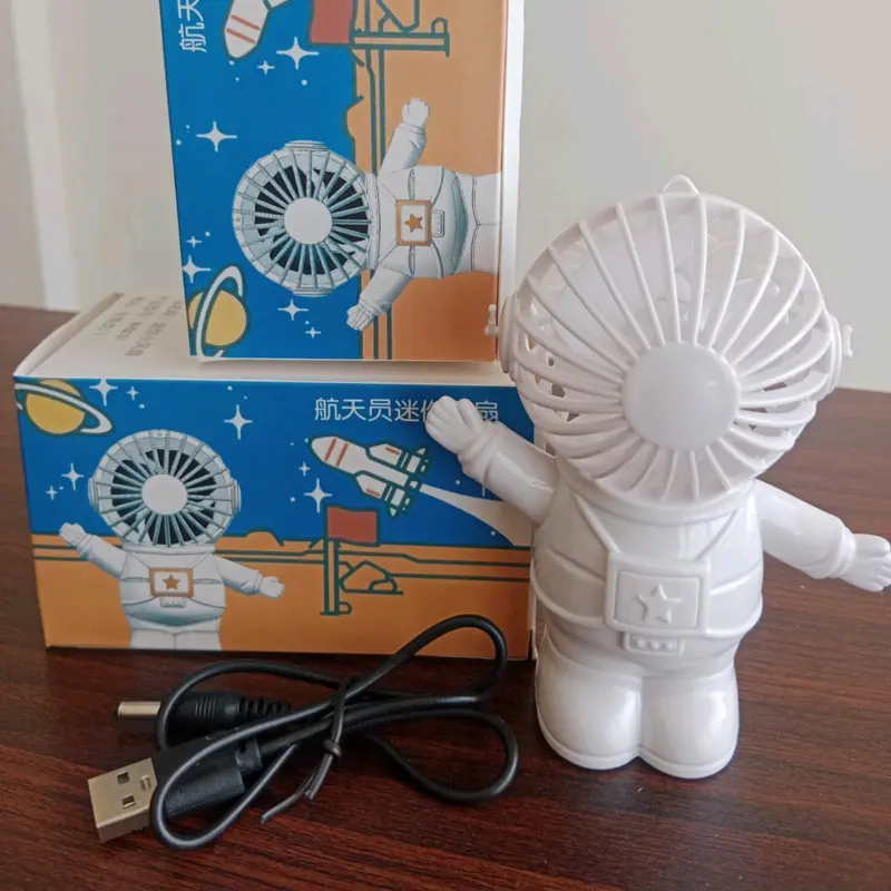 Kipas Tanga Mini Astronot 0