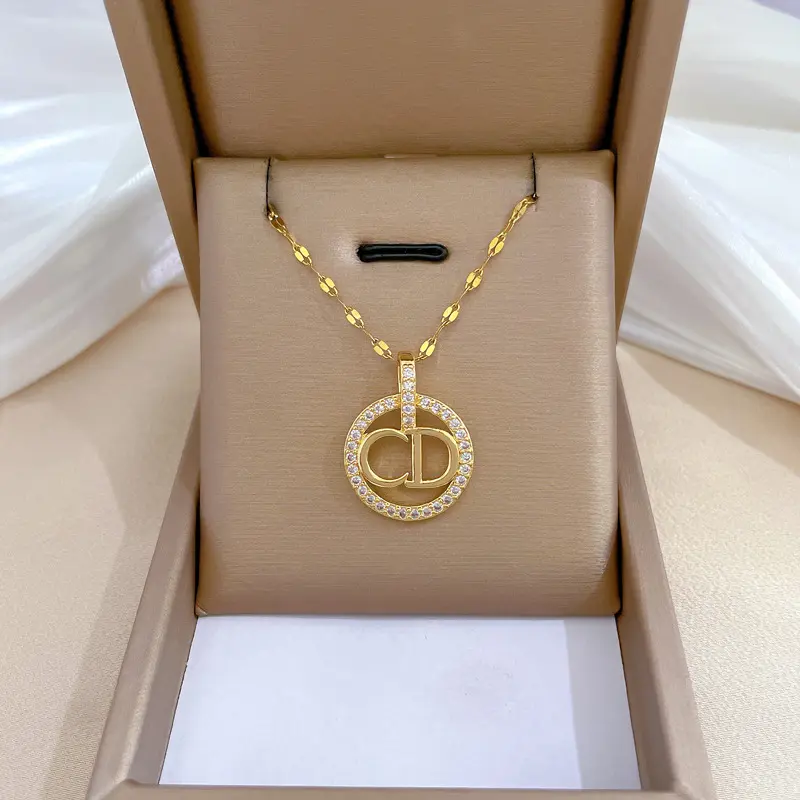 Creative personality letter CD light luxury temperament necklace hundred matching collarbone chain titanium steel chain