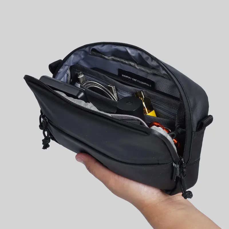 Apex Sling Pouch | Handbag Pria | Clutch Bag Pria 3