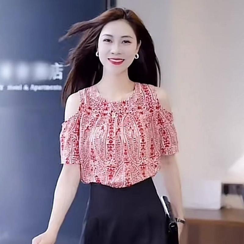 Product Introduction of Áo Voan Hoa, Dành Cho Nữ, Bộ Sưu Tập Mùa Hè 2024, Hàng Mới Về, Thời Trang Và Phong Cách, Áo Trễ Vai, Thanh Lịch, Áo Sơ Mi ngắn Tay Hoang Dã 6