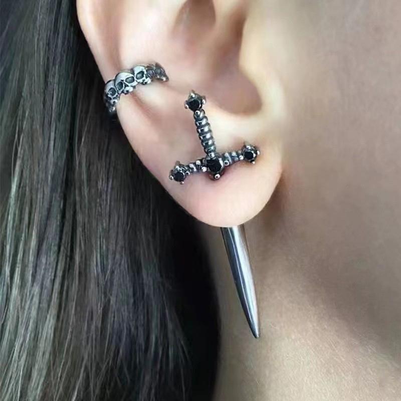Product Introduction of Bông Tai Kiếm Gothic, Phong Cách Punk Ngầu Cổ Điển Vòng Bít Tai, Bông Tai Dao Găm Goth, Quà Tặng Cho Phụ Nữ 15