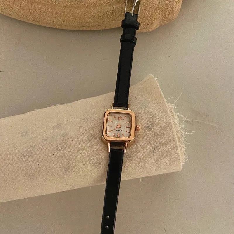 Product Introduction of Simple Classic Women's Small Square Watch - Retro Elegant Women's Quartz Watch Leather Strap 4