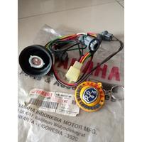 Gambar SOKET FITTING LAMPU DEPAN XEON RC ORIGINAL YGP 1LB-H4312-00 dari Yamaha Lancar Langgeng Kab. Banjarnegara 2 Tokopedia