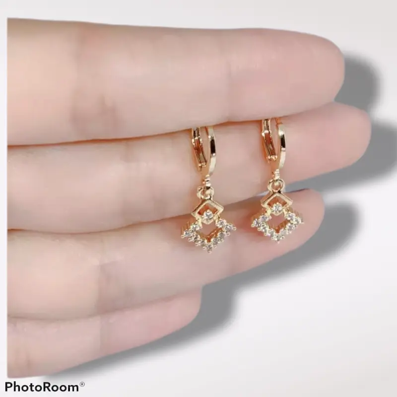 harga promosi Anting Titanium Asli Ori Anti Karat asli impor Lapis Emas 24k Gold Perhiasan Pashion Wanita Terlaris Gelang Amethyst 3