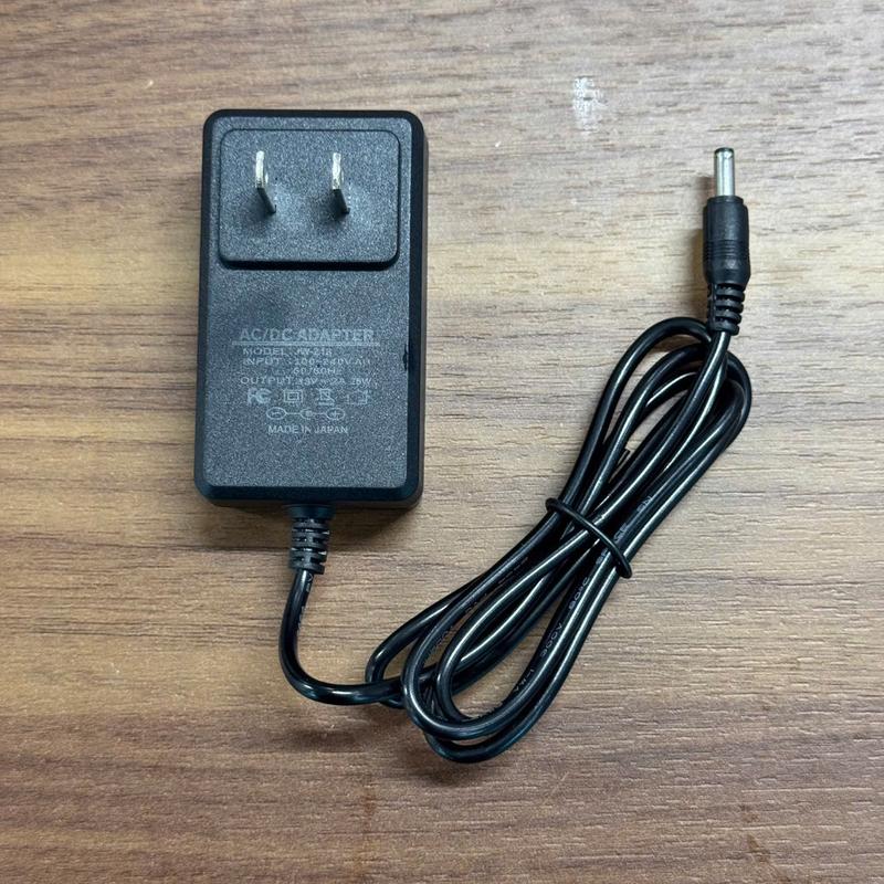 Sạc DC chân tròn cho pin áo điều hoà JW Garment sạc nhanh 6h 3