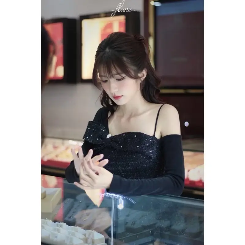 Váy dạ tweed lệch vai kèm tag đá 3