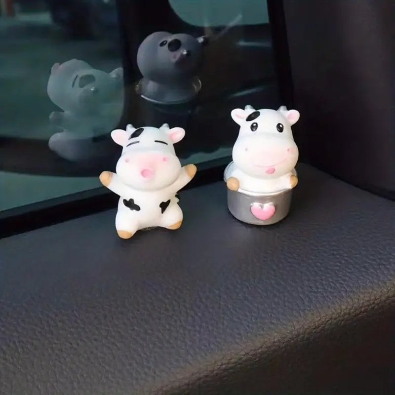 Cute Cow Design Car Ornament, 8 Counts Car Interior Decoration, Sweet Furniture Ornament, Center Console Screen Decoration 4