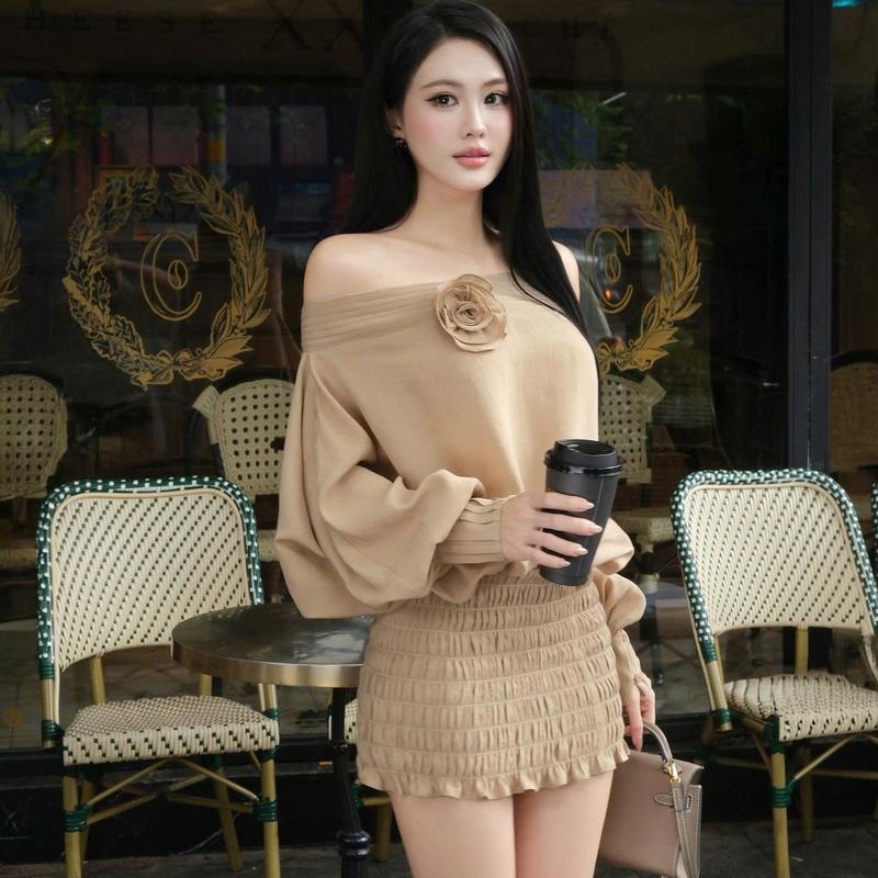  Đầm tơ trễ vai tay bồng đính hoa cài 3D phong cách năng động trẻ trung Khiết KD470 