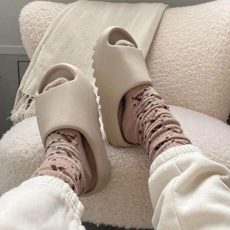 Product Introduction of Chính Hãng Dép bánh mì nam nữ Y.z bản vân nhám bản tim cao cấp 2024 Slipper DéP 8