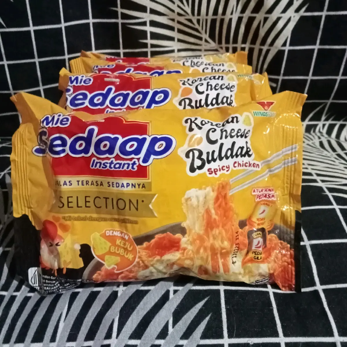 5pcs mie Korean cheese buldak Goreng Instan Spicy Pedas