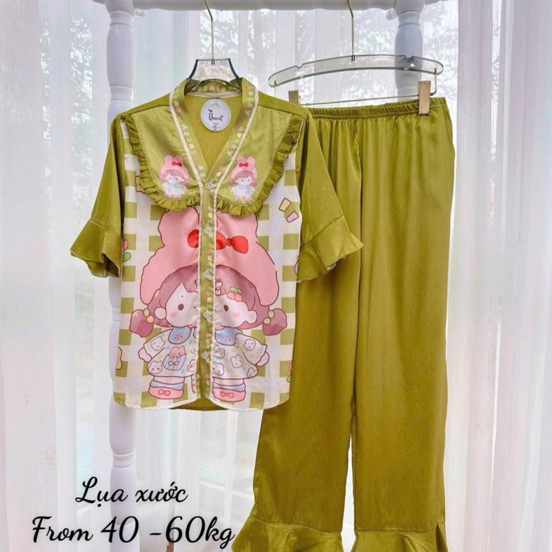 Size 40-60kg - Bộ Lụa Xước Ánh Kim Tay Ngắn Quần Dài Cao Cấp Cổ Tim Viền Bèo In Họa Tiết 5D Queen Mềm Mát Mặc Nhà Cao Cấp TNQD Women Nữ Quần Ngủ Sen Voi Pijama Kem Voan 7