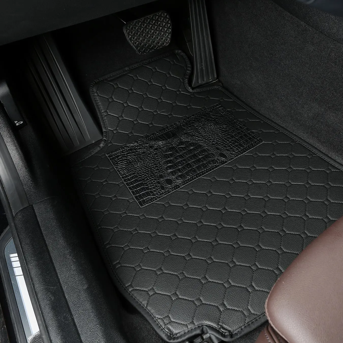 Car Floor Mat, PU Leather Car Floor Mat, Universal Car Interior Accessories for Toyota Yize CHR (Gasoline Version)