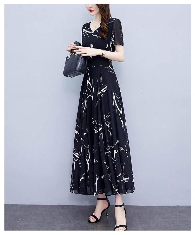 Product Introduction of Váy Cho Mẹ TRUNG NIÊN, Dành Cho Phụ Nữ, Bộ Sưu Tập Xuân Hè, Thiết Kế Hoa Thanh Lịch, Váy ngắn Tay Áo Mỏng, Ngoại Cỡ, Hàng Mới Về, 2024 Women Dress 3