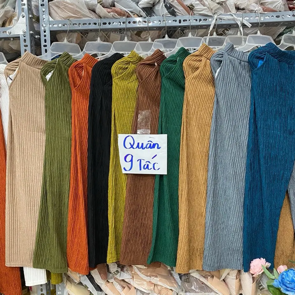 3 quần 9 TẤC ống nhỏ ( ống ôm ) co giãn 4 chiều thoải mái khi mặc.