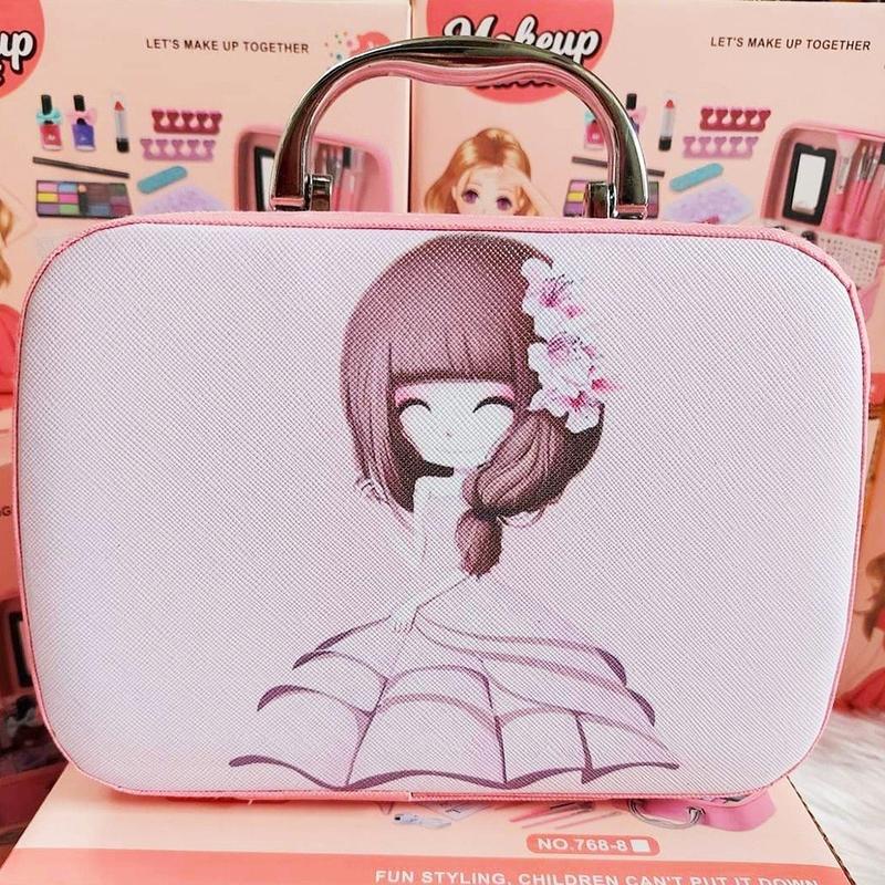 Đồ chơi trang điểm cho bé gái và làm nail Bộ Make up vali trang điểm 3 tầng Bingsu Toys