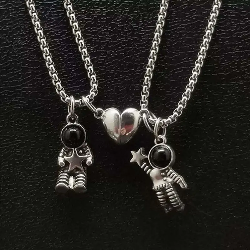 kalung couple astronaut spaceman magnetic necklace jka229 0