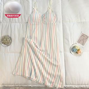 Pakaian Tidur Bertali, dengan Pad Dada Boleh Tanggal, Fabrik Keriting Seperti Kapas Bernafas, Rekaan A-Line Manis, Sesuai untuk Relaksasi Rumah Musim Panas dan Pakaian Tidur Romantik, Untuk Wanita