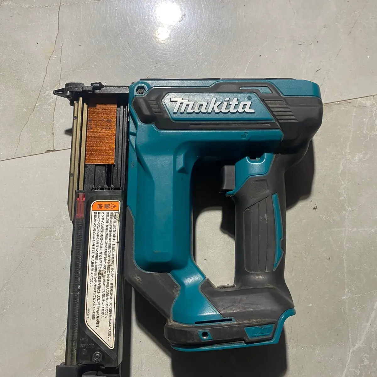 Máy bắn đinh chỉ đồng makita 18v