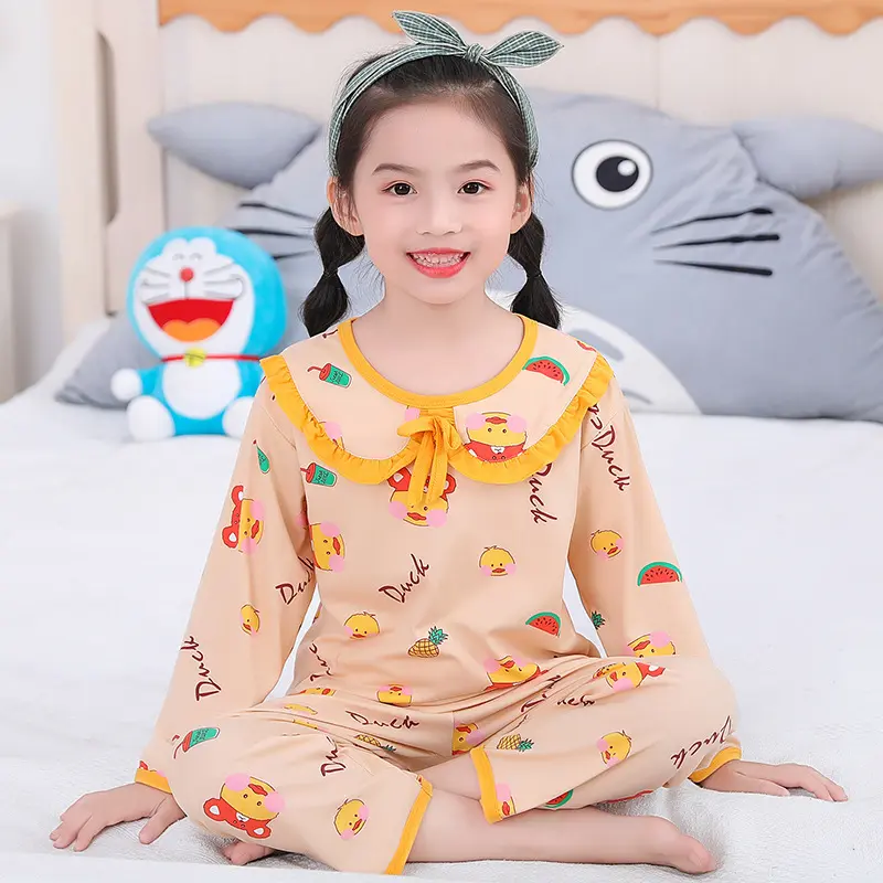 AVA setelan baju tidur yang sangat stylish, membuat anak Anda terlihat seperti princess bahkan dalam tidurnya. 2