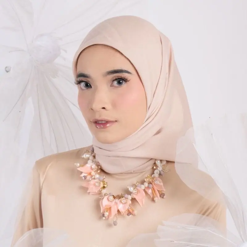 ADHA NECKLACE & EARRINGS /Handmade Beads Necklace and Earrings / Kalung Anting Manik Mute Cantik / Kalung Hijab Friendly / Kalung handmade / Kalung Kristal Ceko / Daily & Special Events Necklace 8